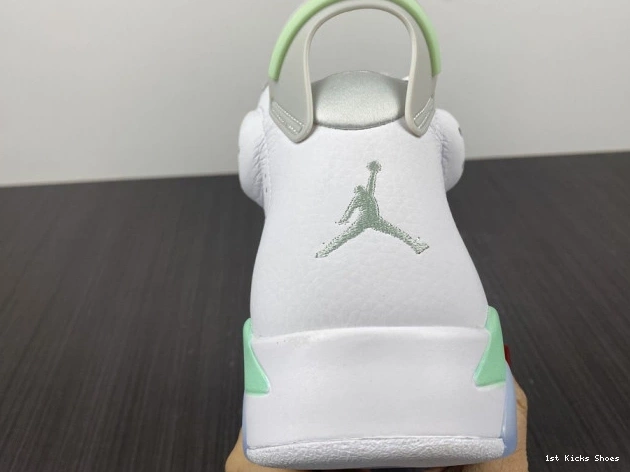 1st Kicks Jordan Mint Foam Air 6 DQ4914-103 WMNS 0724